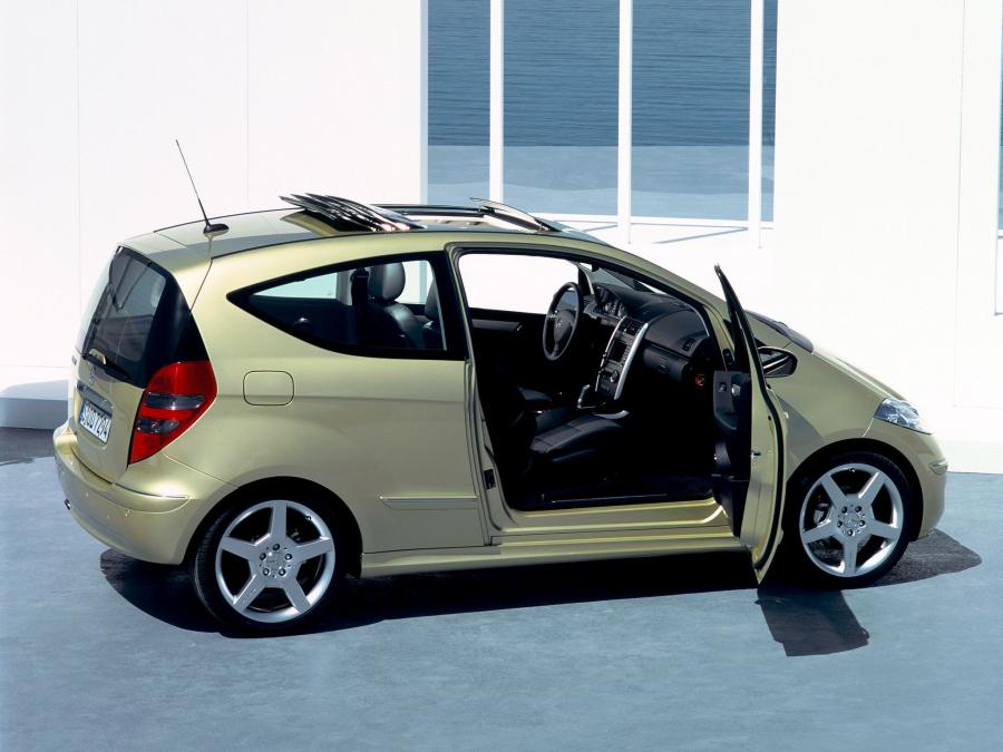  Mercedes-Benz A200 3-Door 2004 года  (фото 9 из 20)
